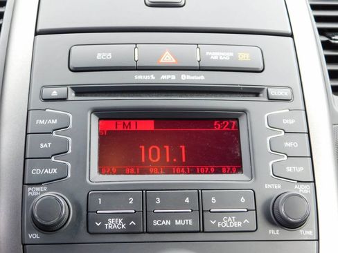 Used 2013 Kia Soul + FWD image 11