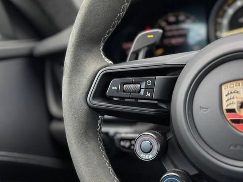 Certified 2025 Porsche 911 GT3 RS RWD image 24