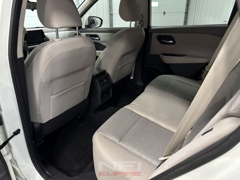Used 2021 Nissan Rogue SV FWD image 35
