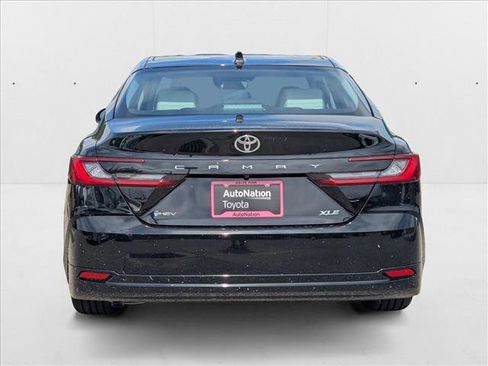 New 2025 Toyota Camry XLE image 7