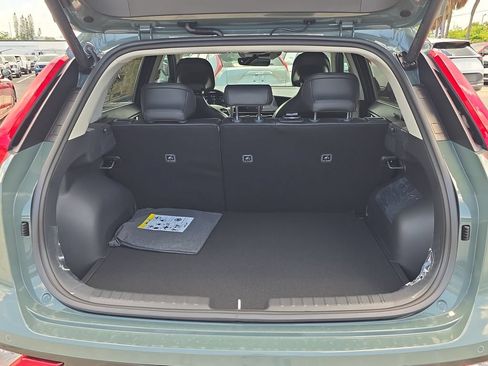 New 2026 Kia Niro FWD image 10