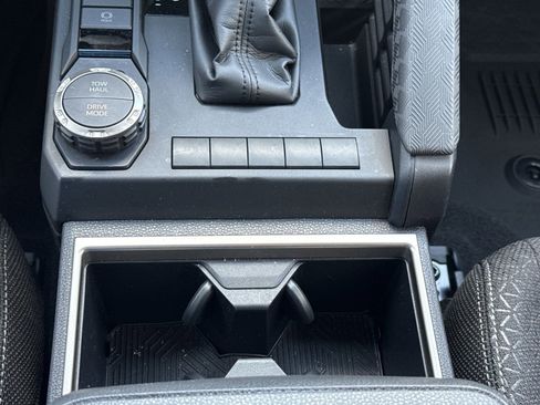 Used 2025 Toyota 4Runner SR5 image 31