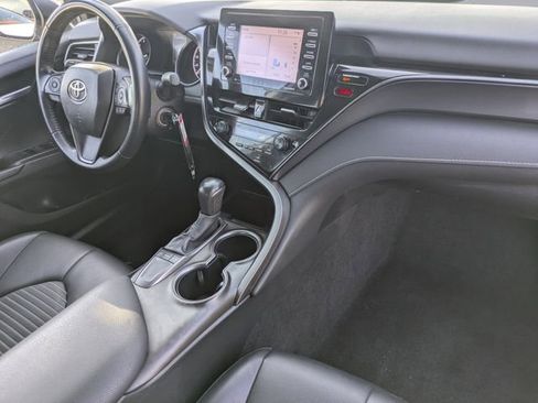 Used 2023 Toyota Camry SE image 30