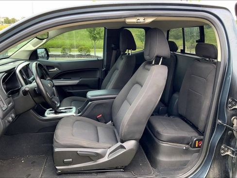 Used 2020 Chevrolet Colorado LT w/ LT Convenience Package AWD/4WD image 11