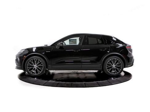 New 2026 Porsche Macan Electric RWD image 2