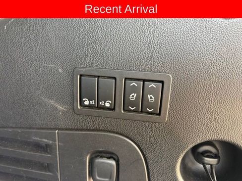 Used 2015 Chevrolet Tahoe LT image 12