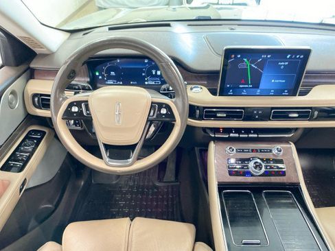 Used 2023 Lincoln Aviator Reserve w/ Equipment Group 201A AWD/4WD image 12