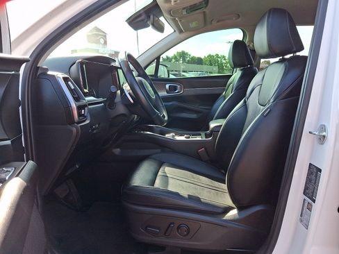Used 2023 Kia Sorento EX AWD/4WD image 15