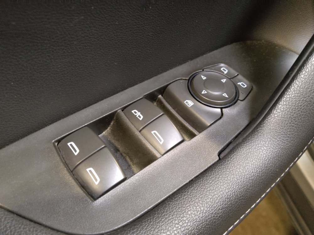 Used 2025 Chevrolet Blazer LT FWD image 27