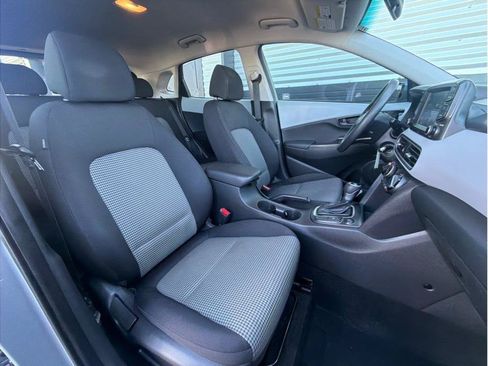 Used 2019 Hyundai Kona SE AWD/4WD image 4