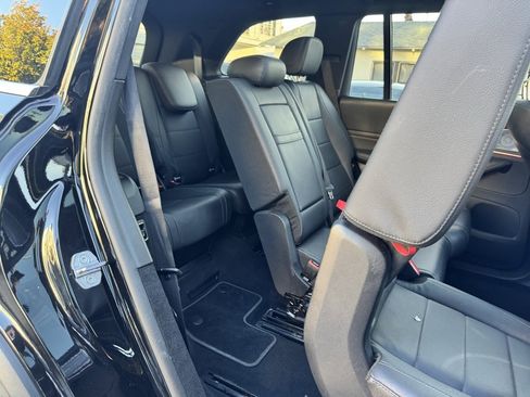 Used 2021 Mercedes-Benz GLS 450 4MATIC image 46