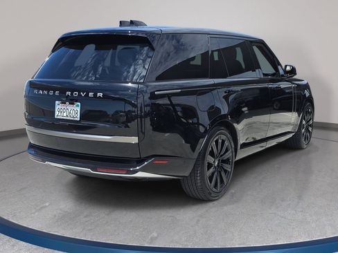 Used 2025 Land Rover Range Rover Long Wheelbase SE AWD/4WD image 5
