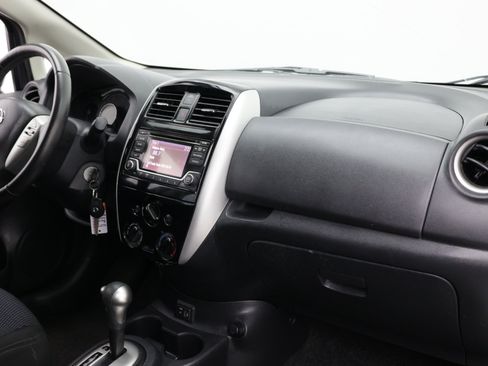 Used 2018 Nissan Versa Note SV FWD image 37