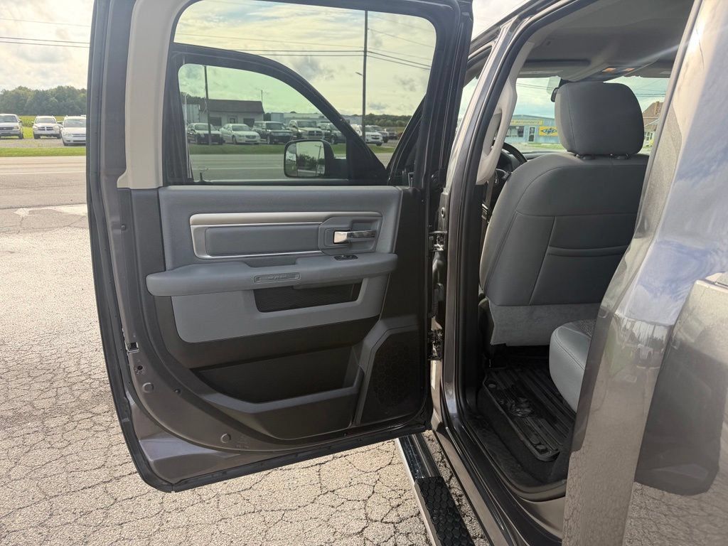 Used 2018 RAM 1500 Big Horn AWD/4WD image 12