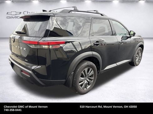 Used 2023 Nissan Pathfinder SV image 5