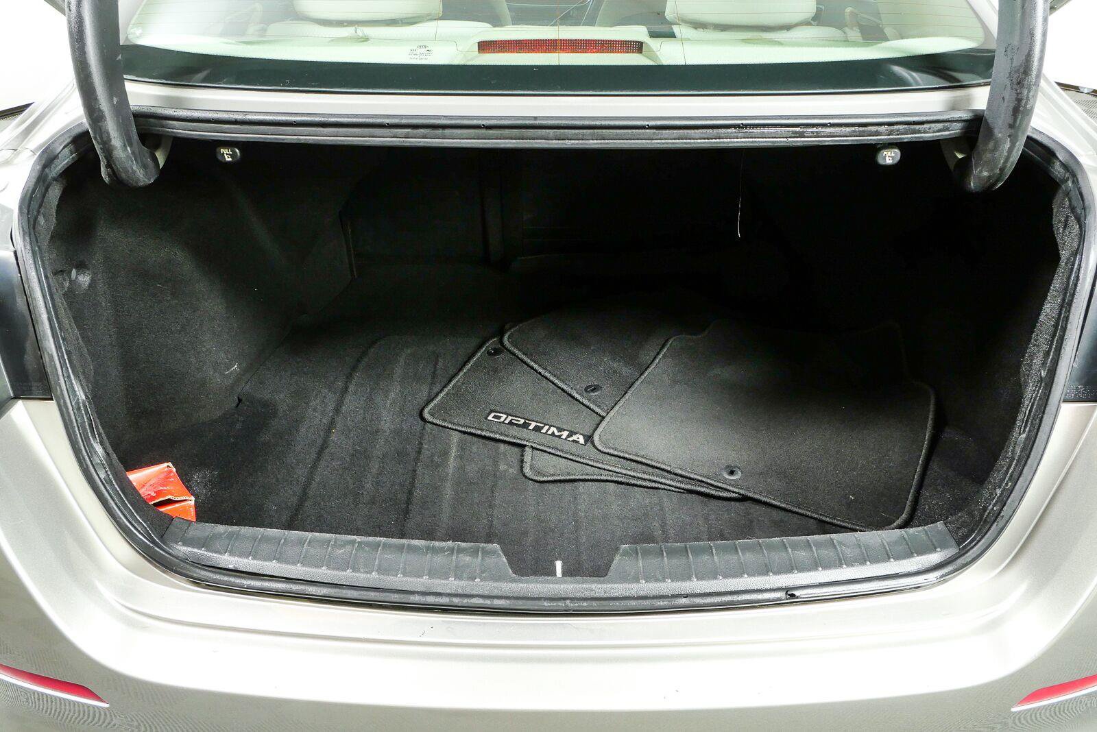 Used 2015 Kia Optima LX FWD image 28
