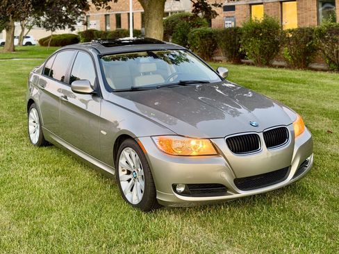Used 2011 BMW 328i Sedan RWD image 3