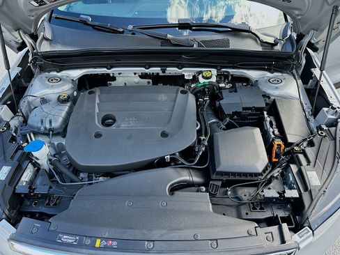 Used 2023 Volvo XC40 B5 Ultimate w/ Protection Package Premier image 36