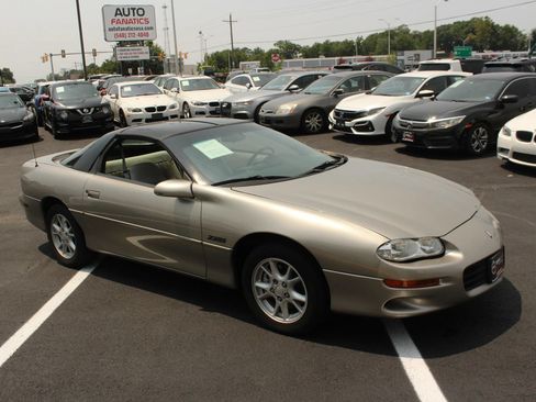 Used 2001 Chevrolet Camaro Z28 w/ Preferred Equipment Group 2 RWD image 11