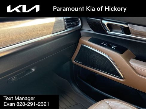 Used 2022 Kia Telluride SX w/ SX Prestige Package AWD/4WD image 20
