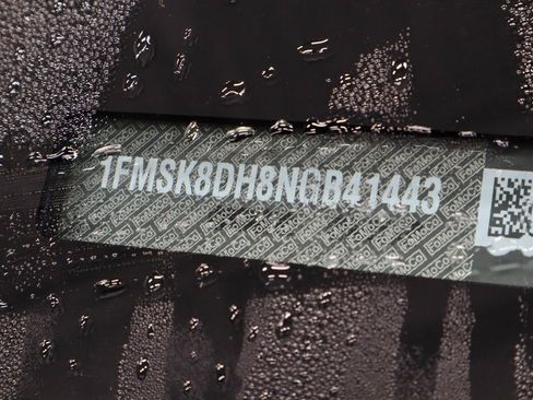 Certified 2022 Ford Explorer XLT w/ Equipment Group 202A image 39