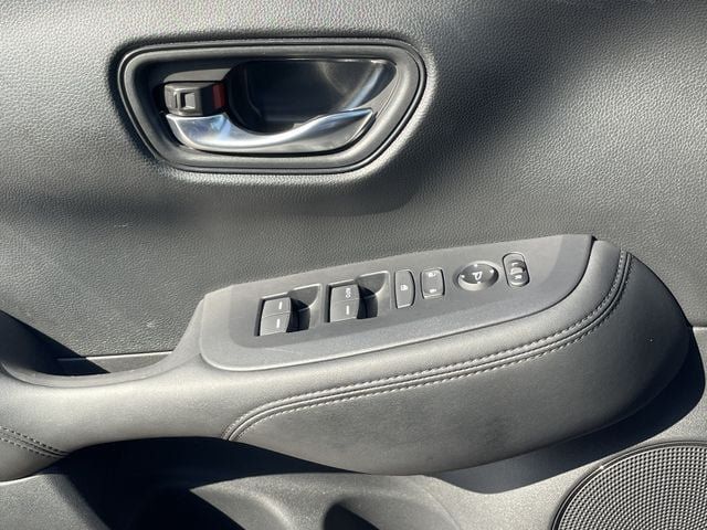 Certified 2025 Honda HR-V LX image 22
