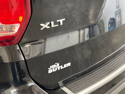 Used 2018 Ford Explorer XLT w/ Equipment Group 202A FWD image 47