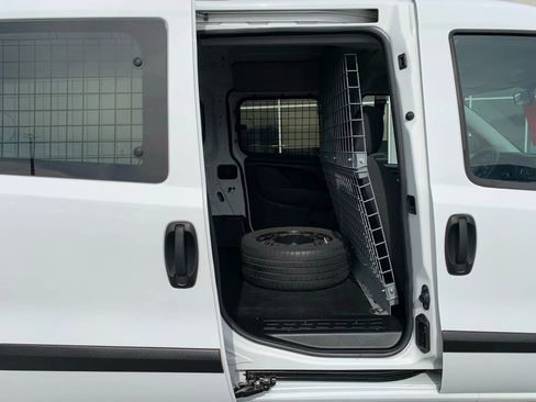 Used 2019 RAM ProMaster City Tradesman SLT image 25