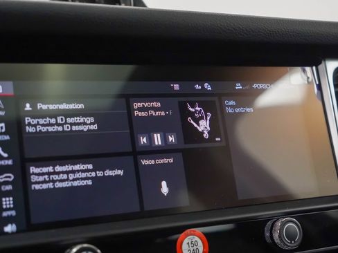 Certified 2026 Porsche Macan AWD/4WD image 30