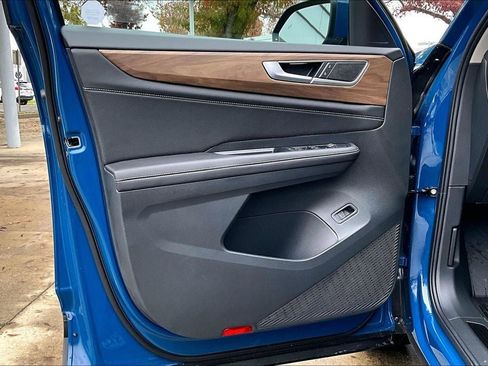 New 2026 Volkswagen Atlas SE image 27