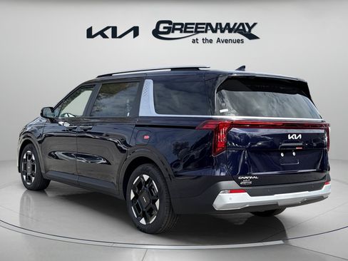 New 2026 Kia Carnival EX image 3