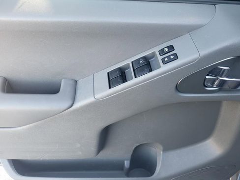 Used 2021 Nissan Frontier SV image 30