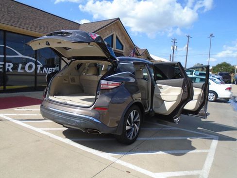 Used 2015 Nissan Murano Platinum w/ Platinum Technology Package FWD image 22