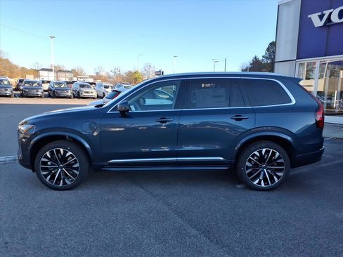 New 2026 Volvo XC90 T8 Ultra w/ Protection Package Premier image 8