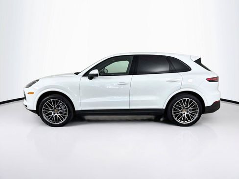 Used 2023 Porsche Cayenne Platinum Edition AWD/4WD image 2