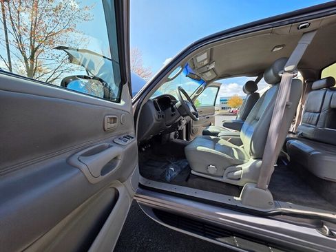 Used 2000 Toyota Tundra SR5 image 32