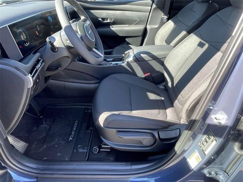 New 2026 Hyundai Tucson SE image 13