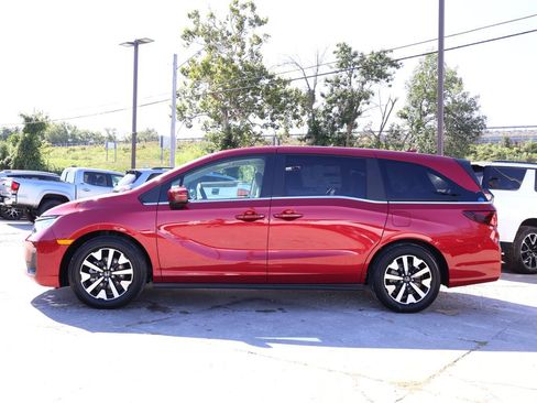 New 2026 Honda Odyssey EX-L image 3