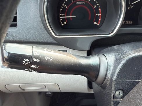 Used 2013 Toyota Highlander SE image 14