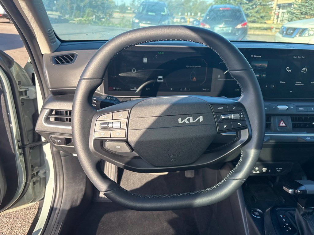Used 2025 Kia K4 EX FWD image 12
