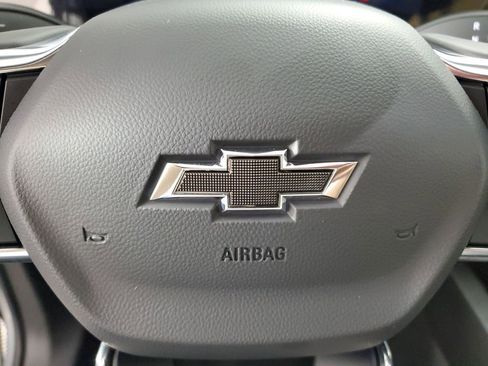 Used 2025 Chevrolet Equinox ACTIV image 22