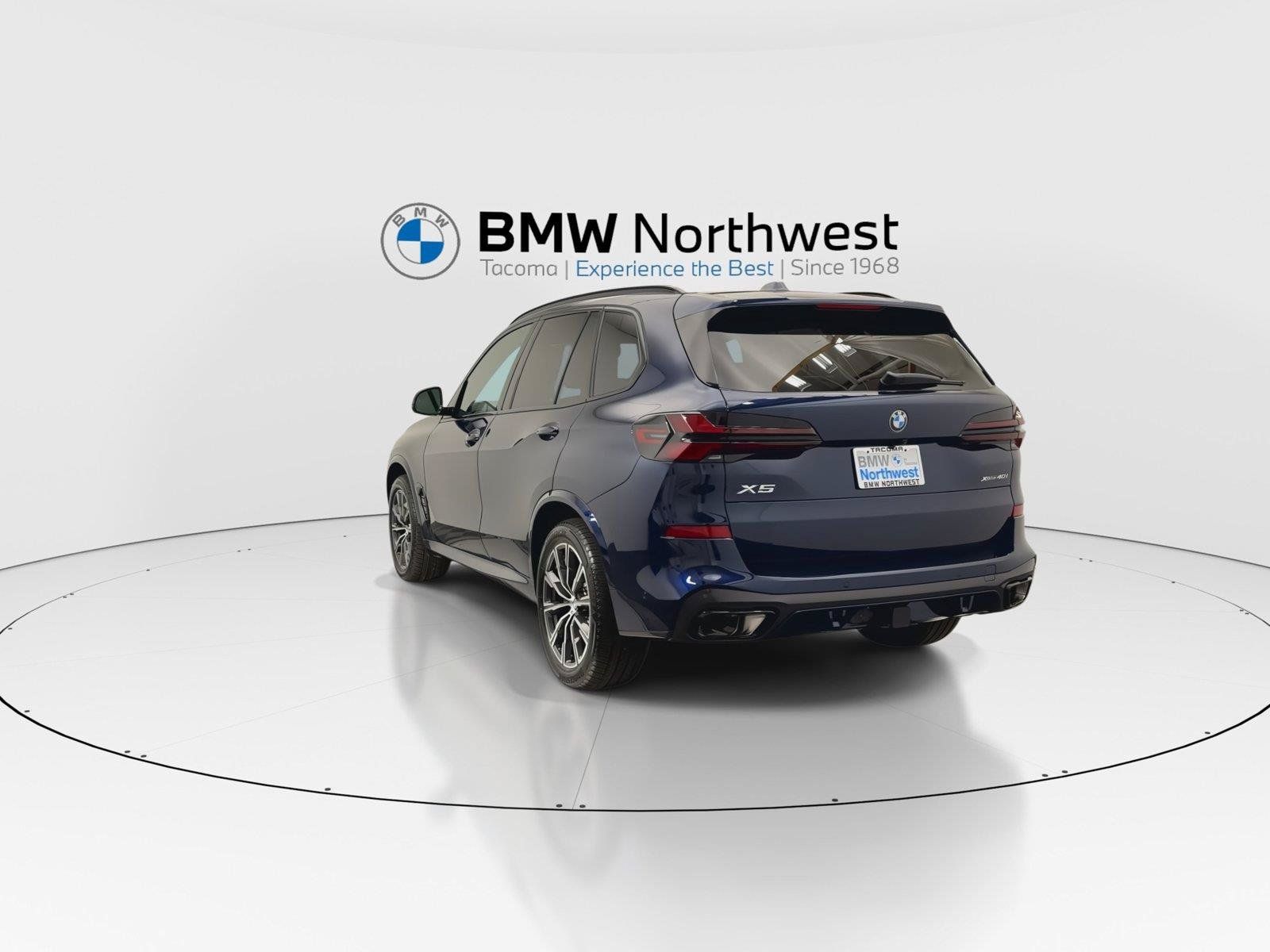 New 2026 BMW X5 xDrive40i w/ M Sport Package AWD/4WD image 13