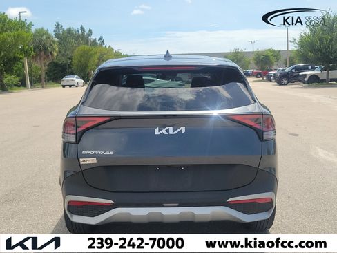 Used 2023 Kia Sportage EX FWD image 5