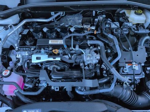 Certified 2026 Toyota Corolla Cross SE image 31