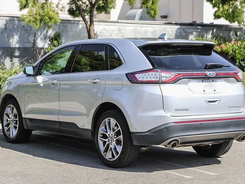 Used 2018 Ford Edge Titanium w/ Equipment Group 302A FWD image 6