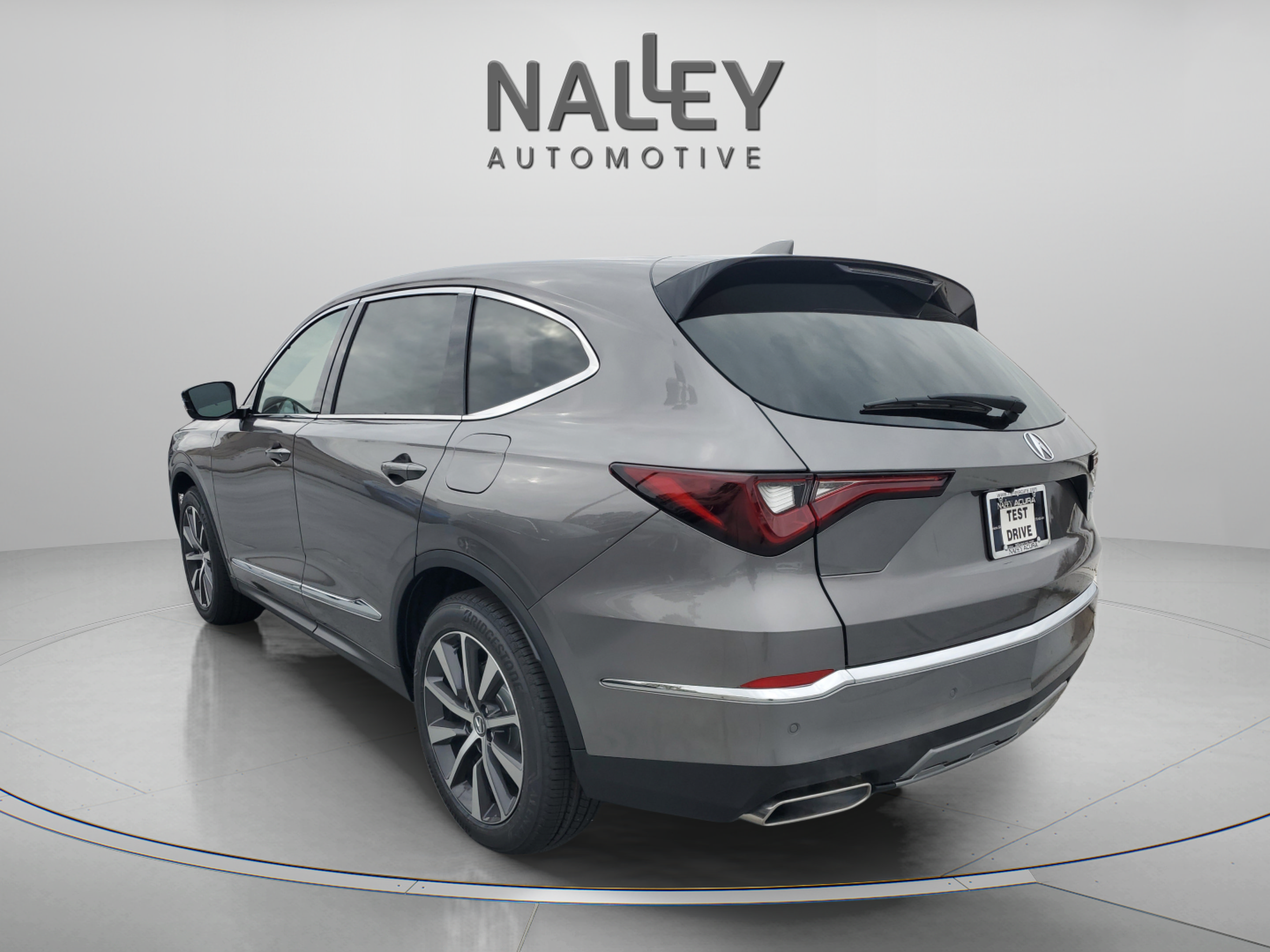 Used 2026 Acura MDX w/ Technology Package FWD image 3