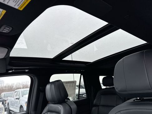 New 2026 Lincoln Navigator Reserve w/ Jet Appearance Package AWD/4WD image 20