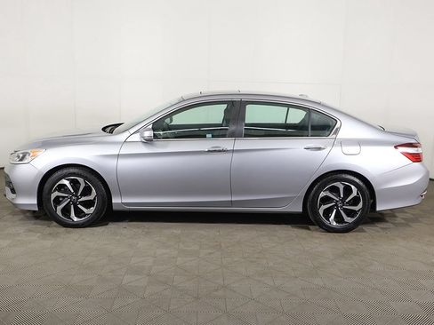 Used 2017 Honda Accord EX image 14