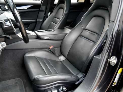 Used 2018 Porsche Panamera 4 AWD/4WD image 6