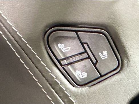 Used 2020 Chevrolet Tahoe Premier image 23